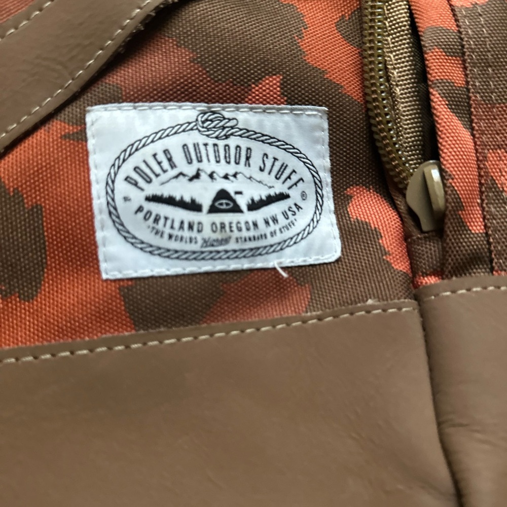 Poler Outdoor Stuff New****